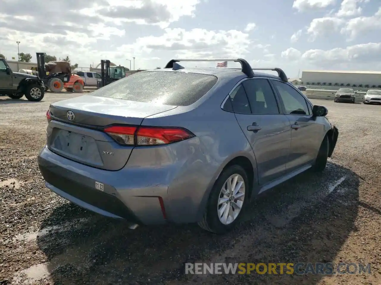 4 Photograph of a damaged car JTDFPRAE0LJ013317 TOYOTA COROLLA 2020