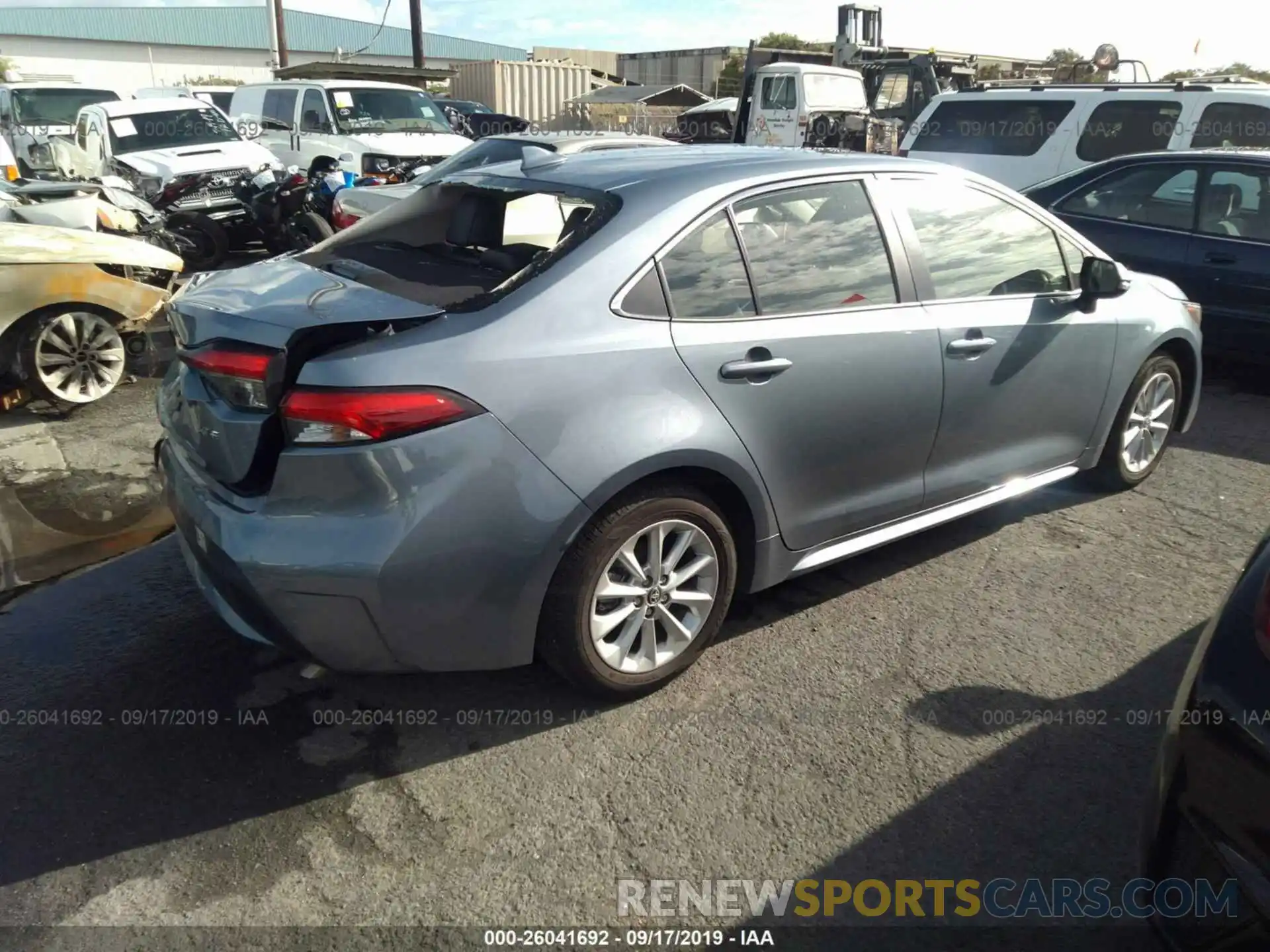 4 Photograph of a damaged car JTDFPRAE0LJ015083 TOYOTA COROLLA 2020