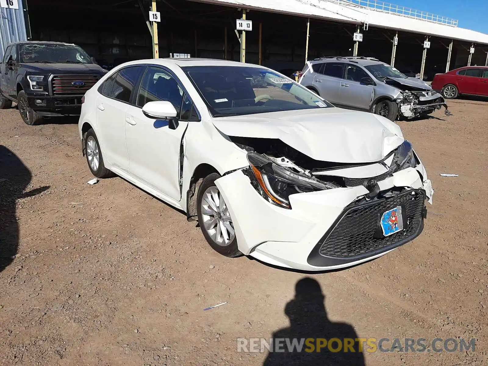 1 Photograph of a damaged car JTDFPRAE0LJ097722 TOYOTA COROLLA 2020