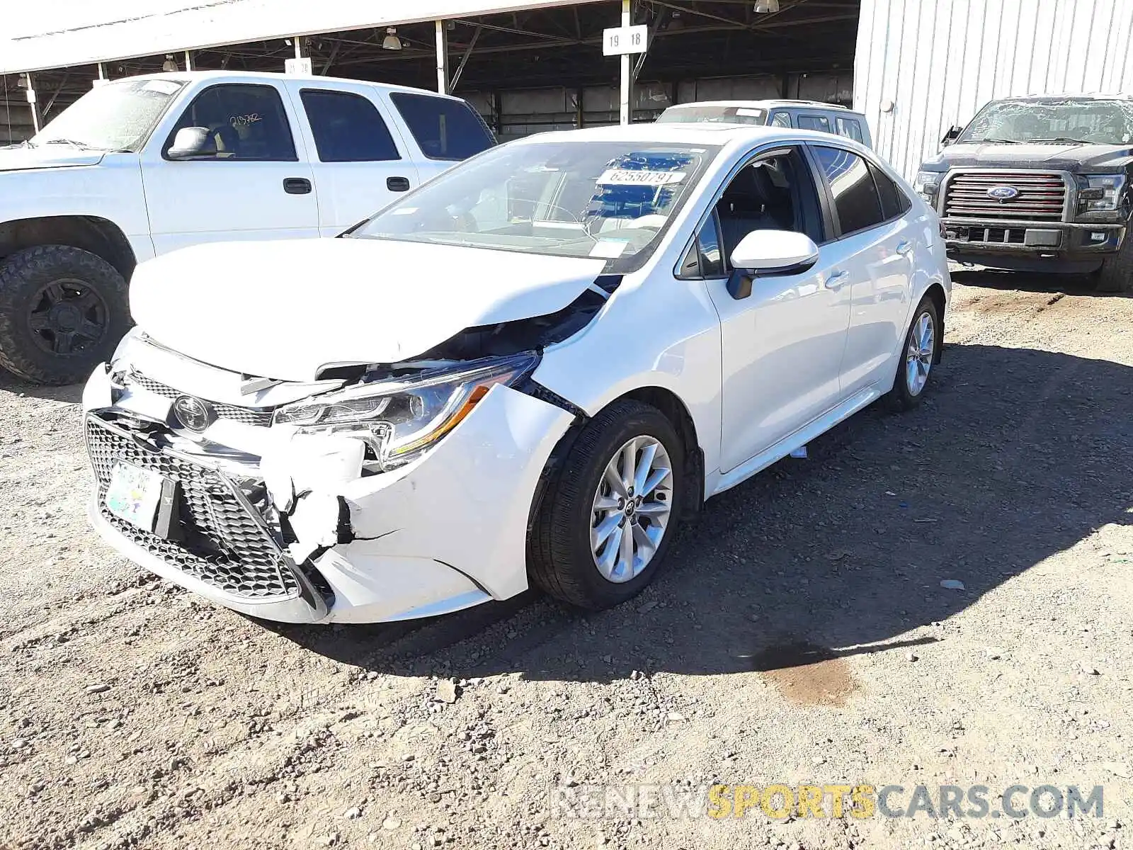 2 Photograph of a damaged car JTDFPRAE0LJ097722 TOYOTA COROLLA 2020