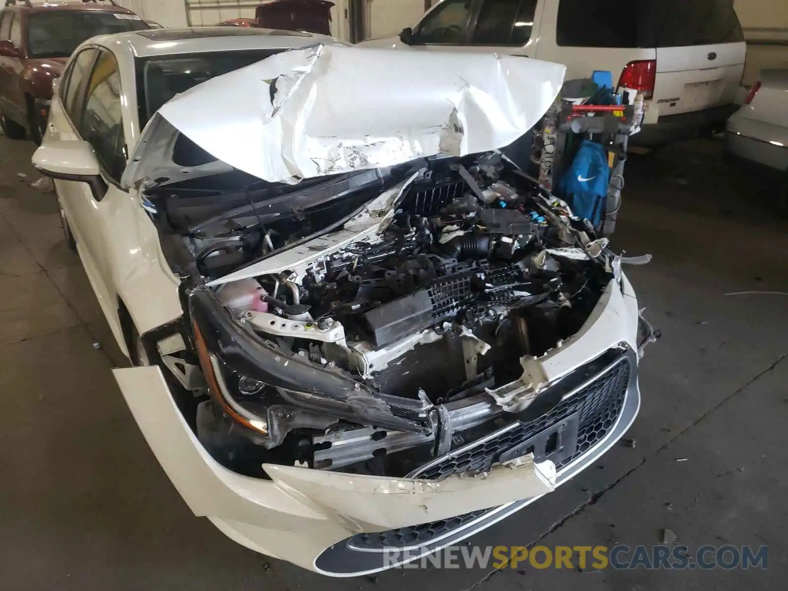 9 Photograph of a damaged car JTDFPRAE1LJ013410 TOYOTA COROLLA 2020