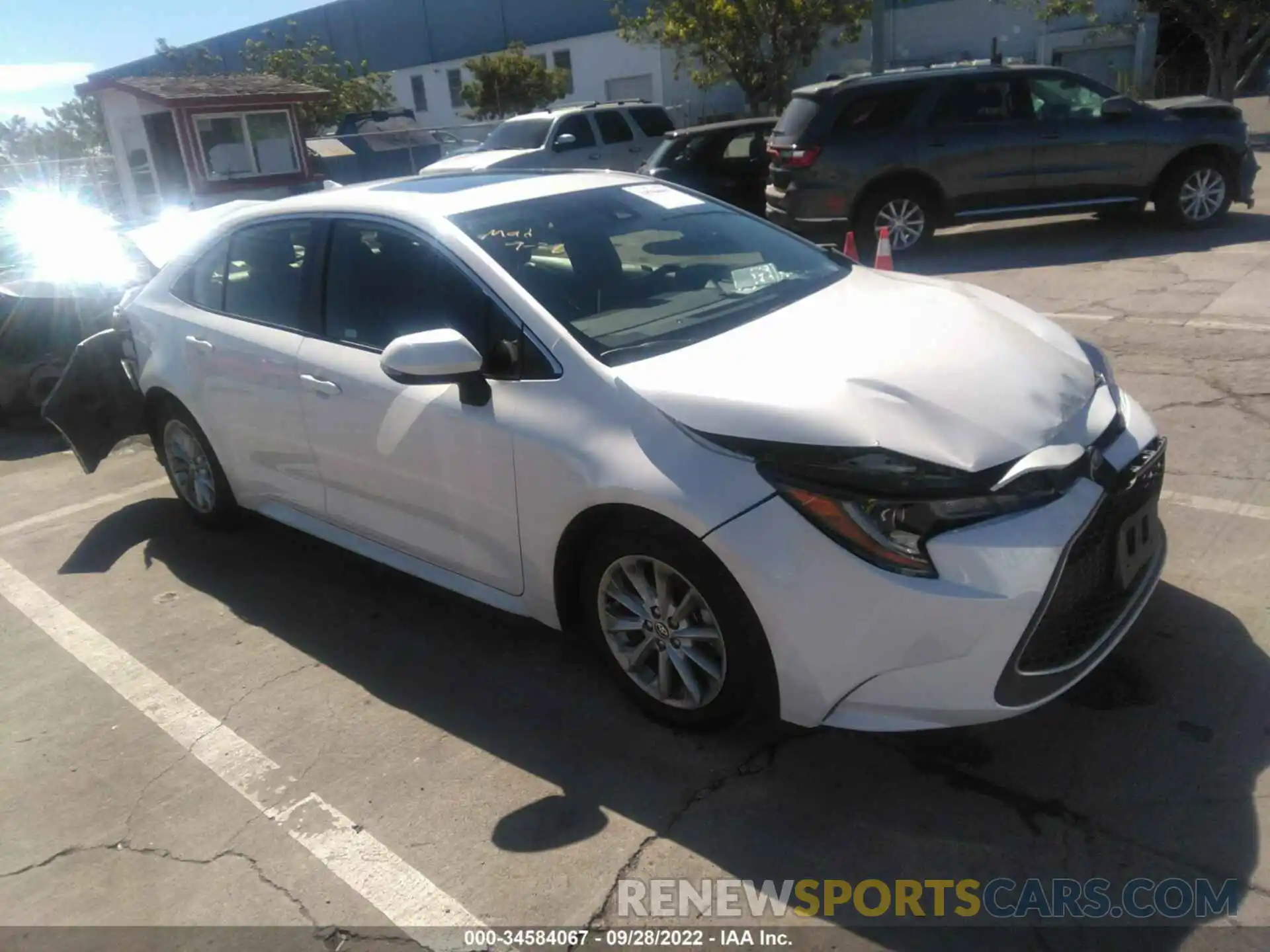 1 Photograph of a damaged car JTDFPRAE1LJ013424 TOYOTA COROLLA 2020