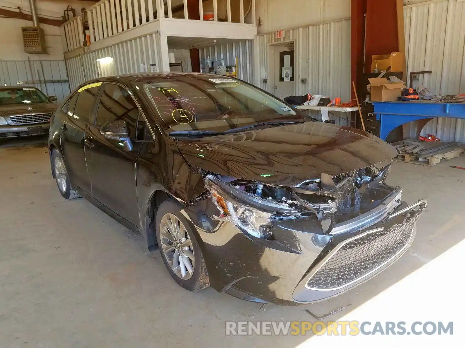 1 Photograph of a damaged car JTDFPRAE1LJ014217 TOYOTA COROLLA 2020