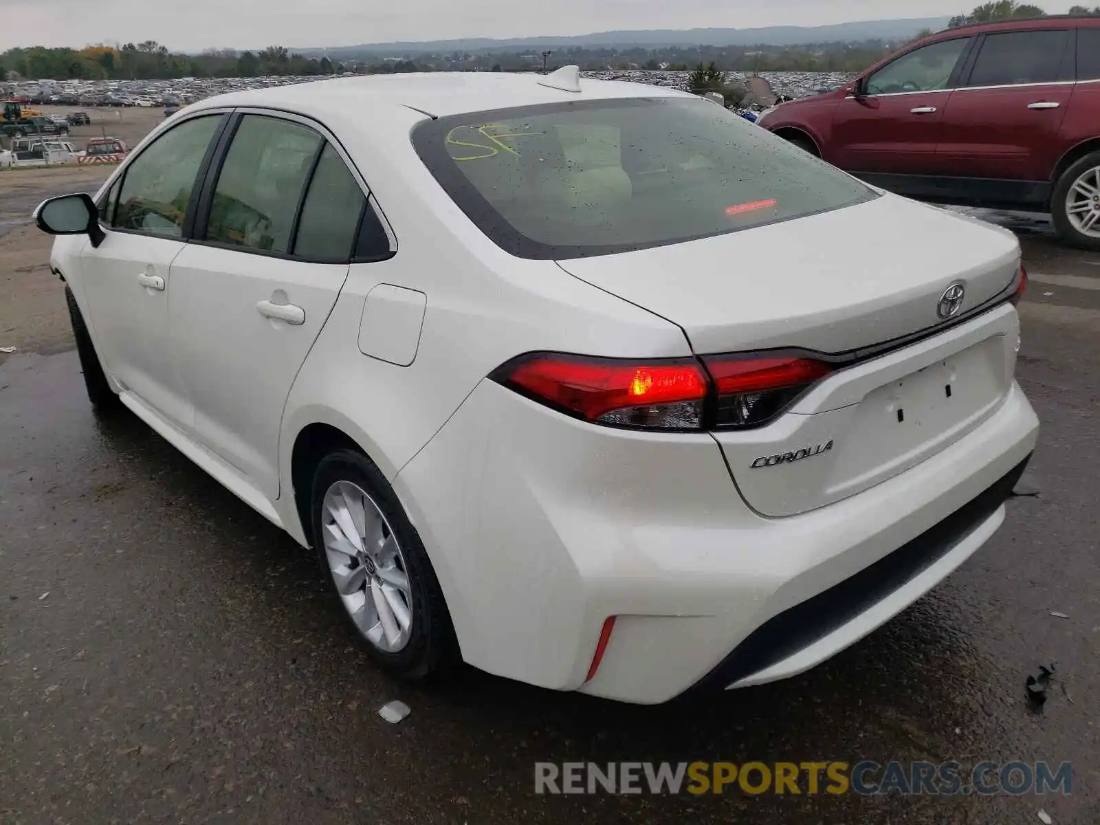 3 Photograph of a damaged car JTDFPRAE1LJ048125 TOYOTA COROLLA 2020