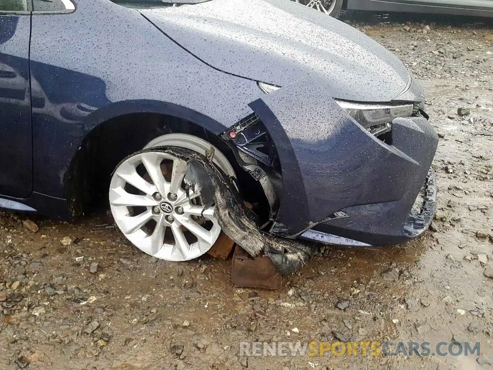 9 Photograph of a damaged car JTDFPRAE3LJ012324 TOYOTA COROLLA 2020