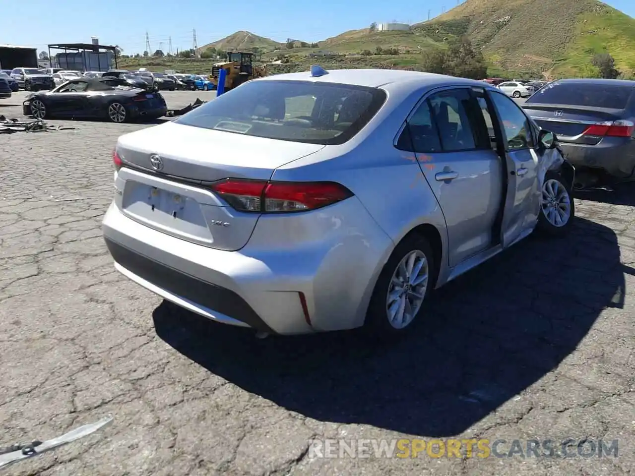 4 Photograph of a damaged car JTDFPRAE4LJ009027 TOYOTA COROLLA 2020