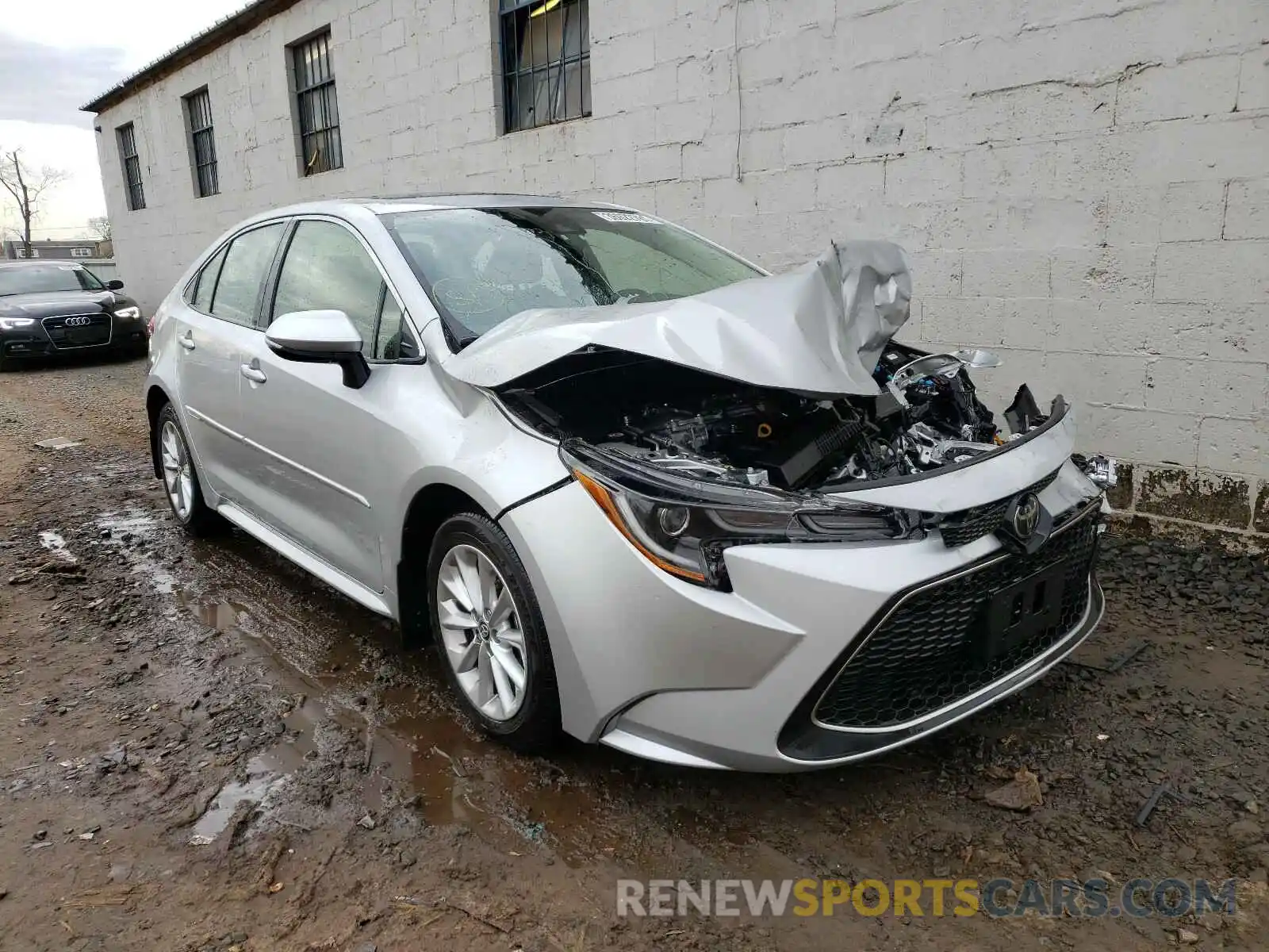 1 Photograph of a damaged car JTDFPRAE4LJ100346 TOYOTA COROLLA 2020