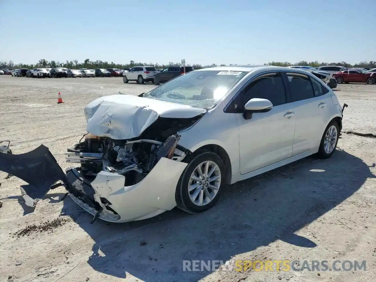 1 Photograph of a damaged car JTDFPRAE5LJ004421 TOYOTA COROLLA 2020