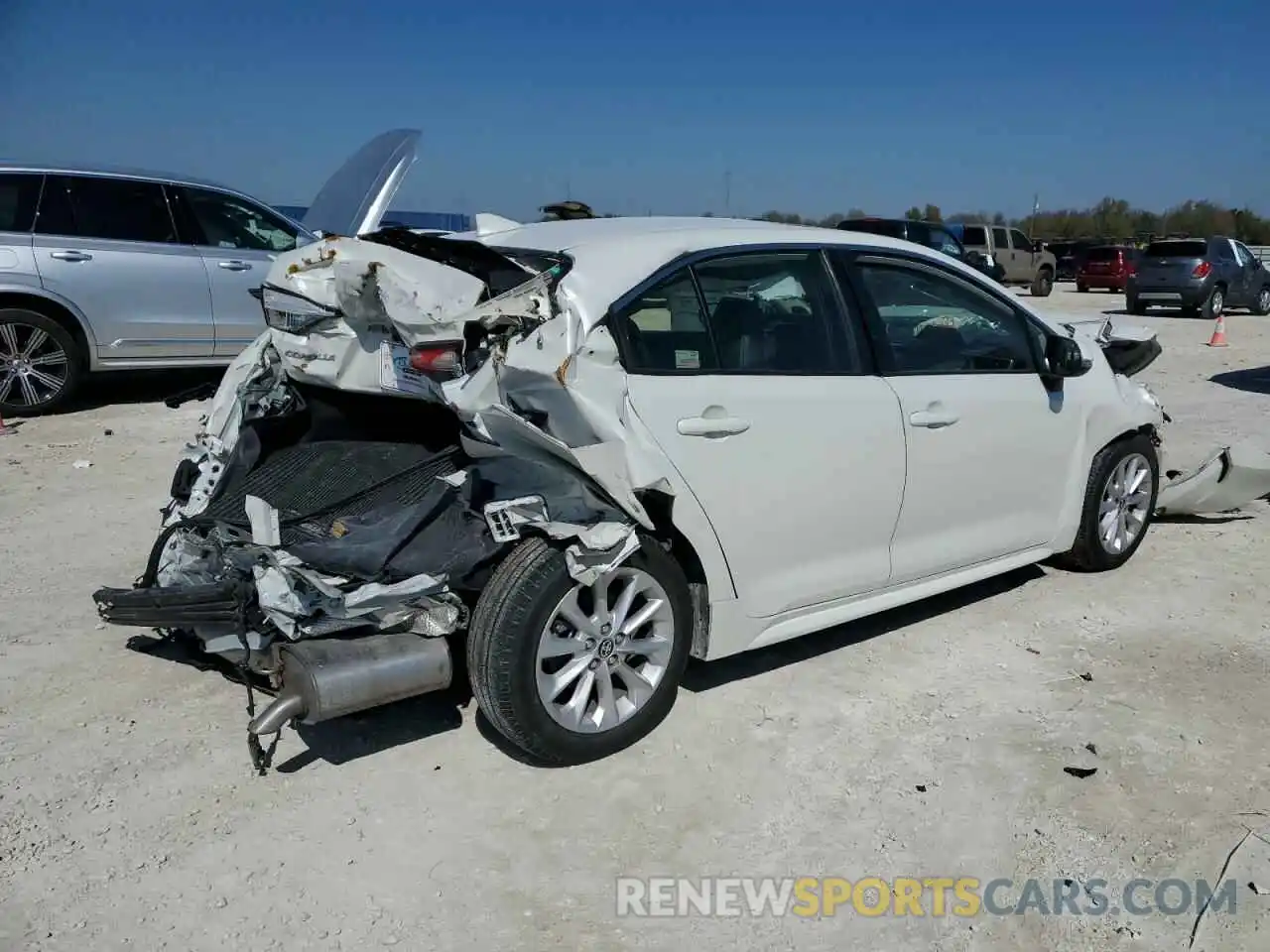 3 Photograph of a damaged car JTDFPRAE5LJ004421 TOYOTA COROLLA 2020