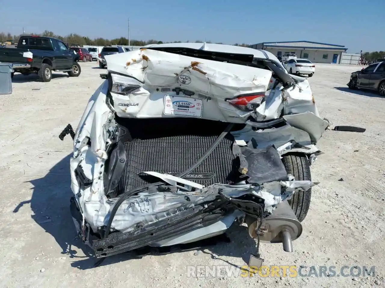 6 Photograph of a damaged car JTDFPRAE5LJ004421 TOYOTA COROLLA 2020