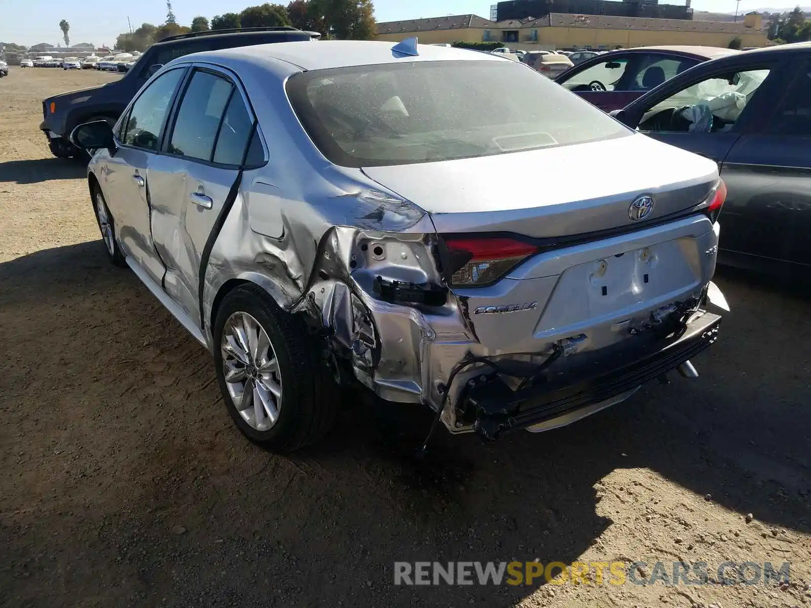 3 Photograph of a damaged car JTDFPRAE5LJ006587 TOYOTA COROLLA 2020