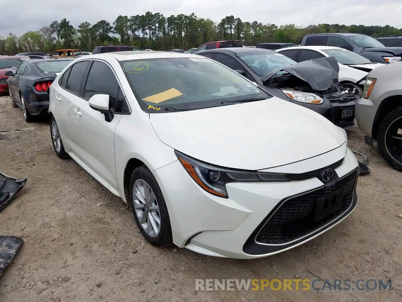 1 Photograph of a damaged car JTDFPRAE5LJ068362 TOYOTA COROLLA 2020