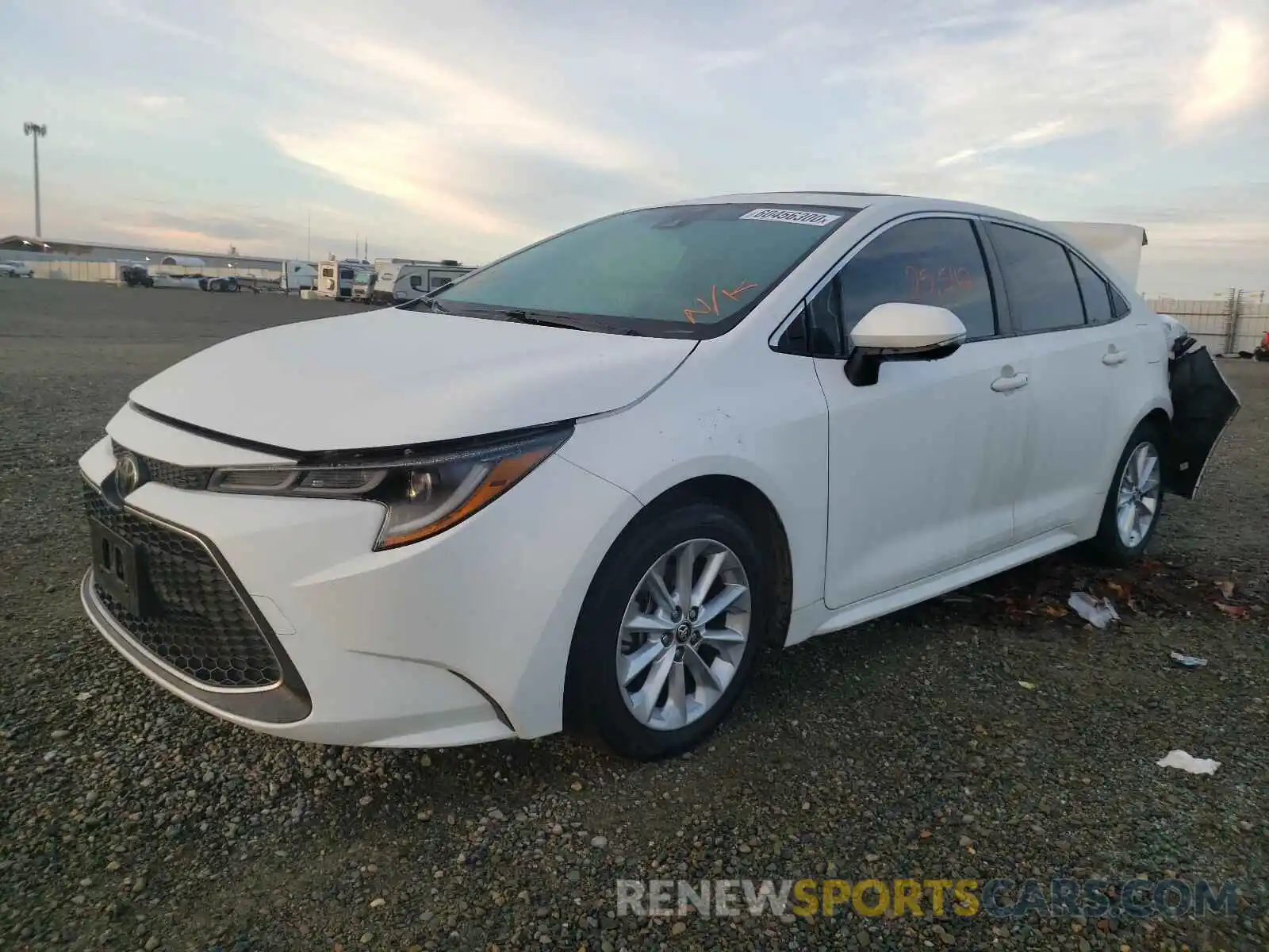 2 Photograph of a damaged car JTDFPRAE5LJ094251 TOYOTA COROLLA 2020