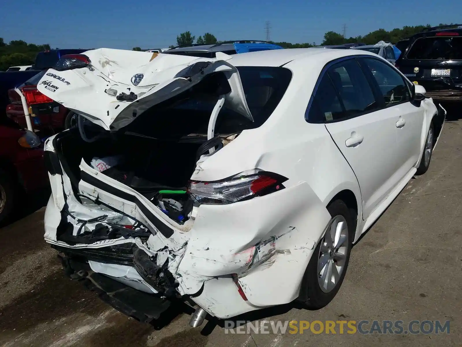 4 Photograph of a damaged car JTDFPRAE6LJ065857 TOYOTA COROLLA 2020