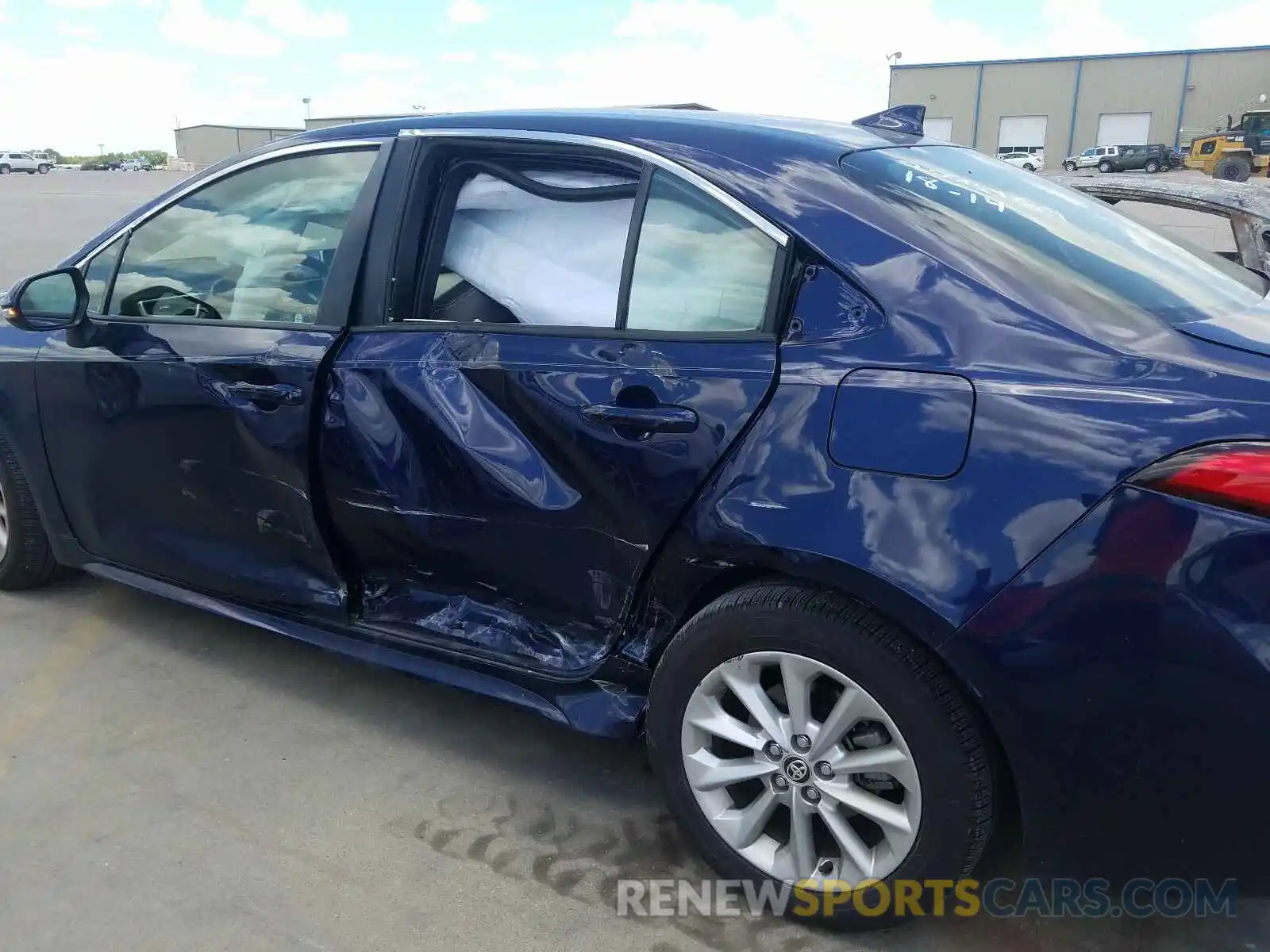 9 Photograph of a damaged car JTDFPRAE8LJ018362 TOYOTA COROLLA 2020