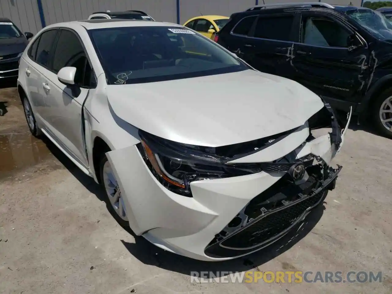 1 Photograph of a damaged car JTDFPRAE9LJ003398 TOYOTA COROLLA 2020