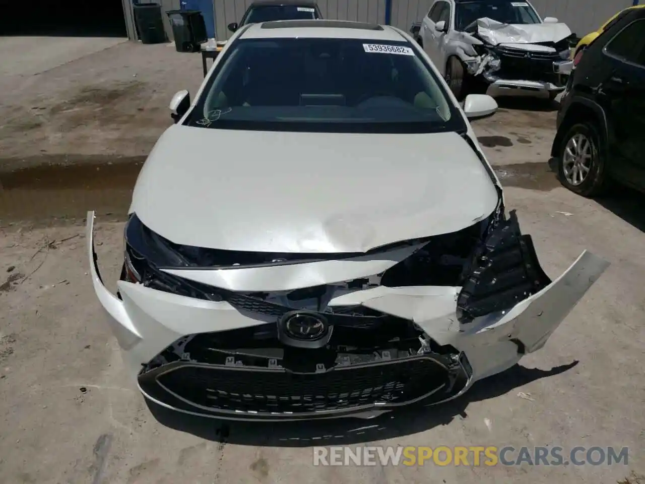 9 Photograph of a damaged car JTDFPRAE9LJ003398 TOYOTA COROLLA 2020