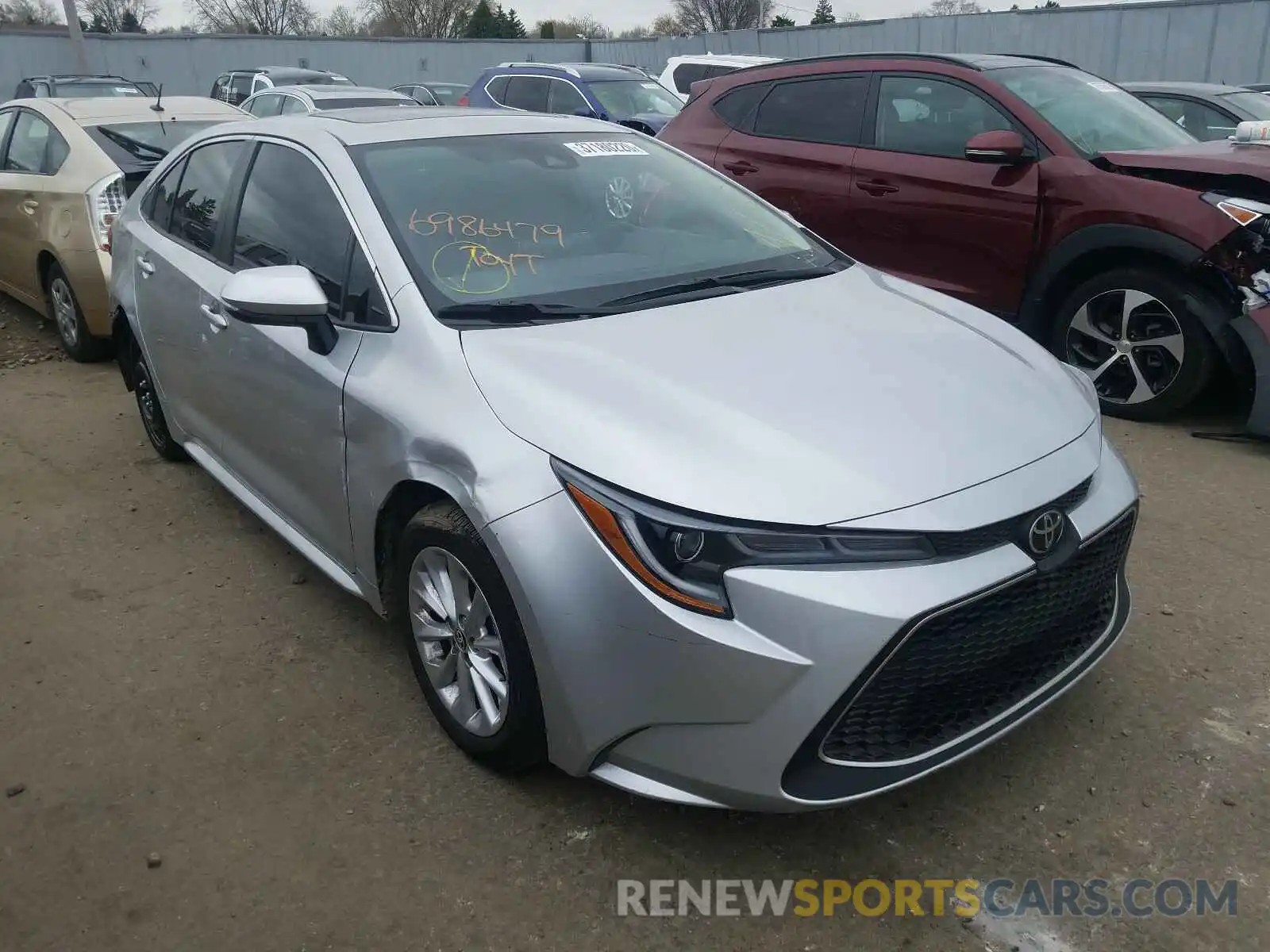 1 Photograph of a damaged car JTDFPRAE9LJ082376 TOYOTA COROLLA 2020