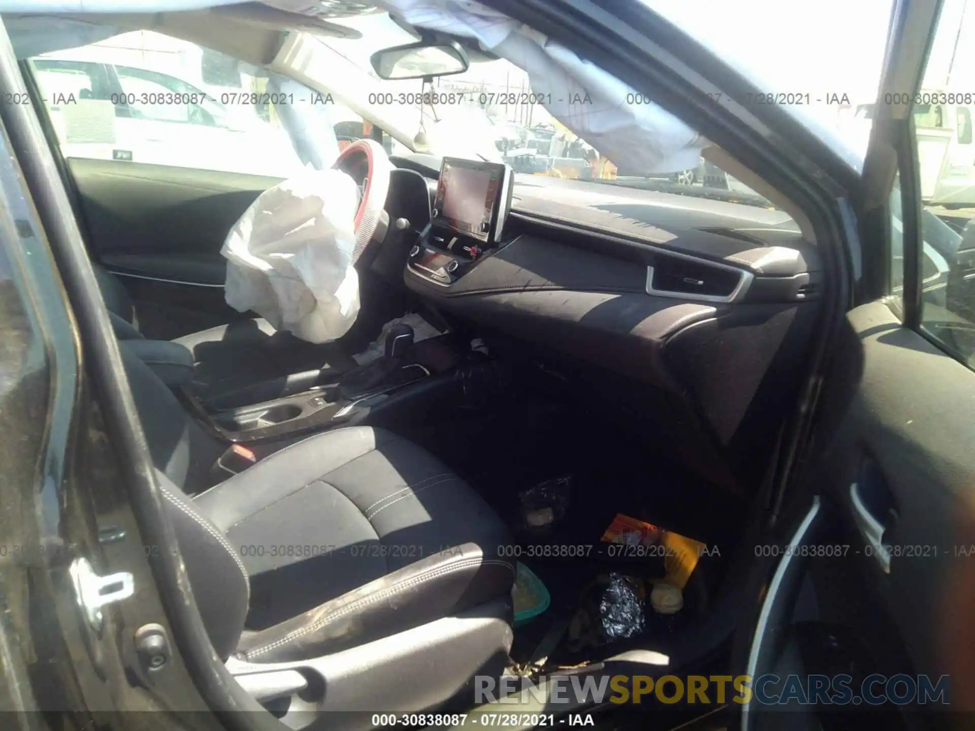 5 Photograph of a damaged car JTDFPRAEXLJ000574 TOYOTA COROLLA 2020