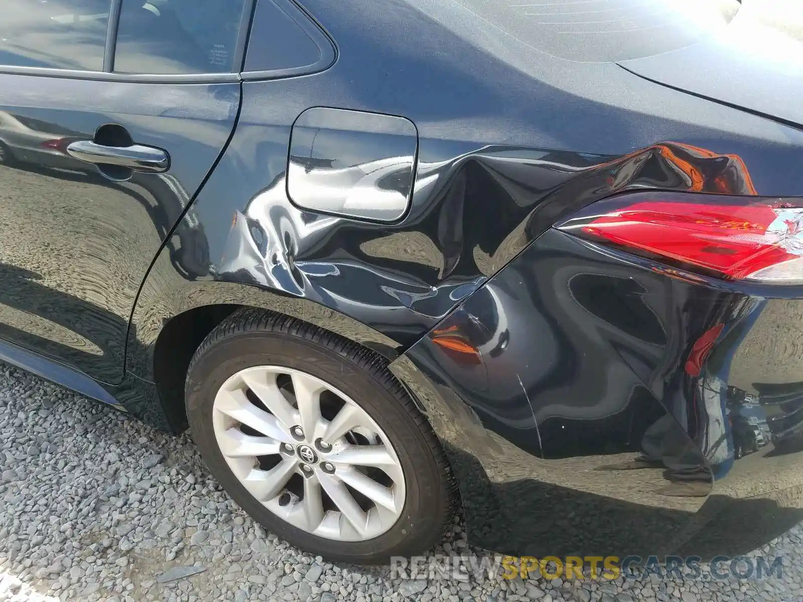 9 Photograph of a damaged car JTDHPRAE1LJ009527 TOYOTA COROLLA 2020