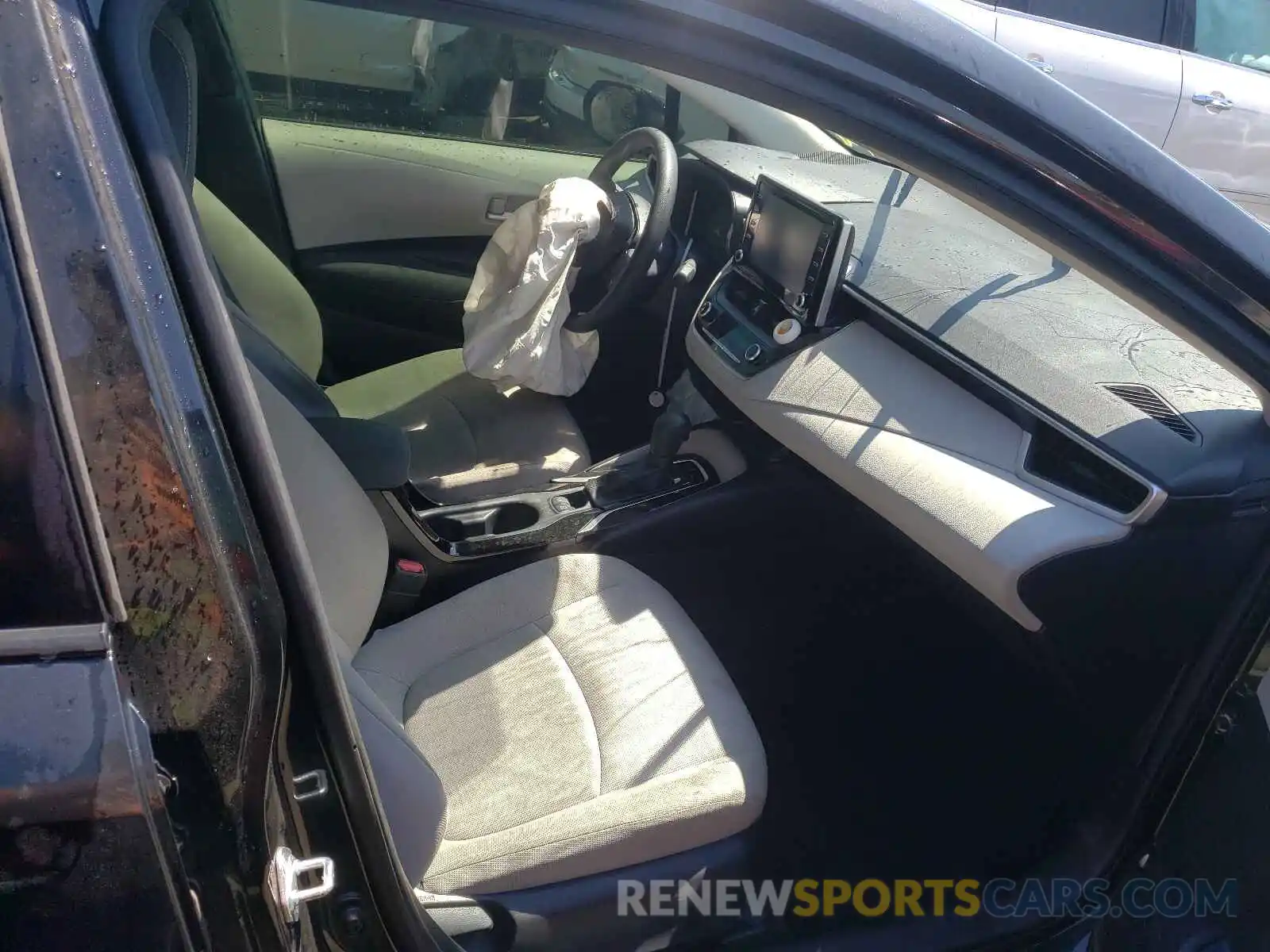 5 Photograph of a damaged car JTDHPRAE9LJ006858 TOYOTA COROLLA 2020