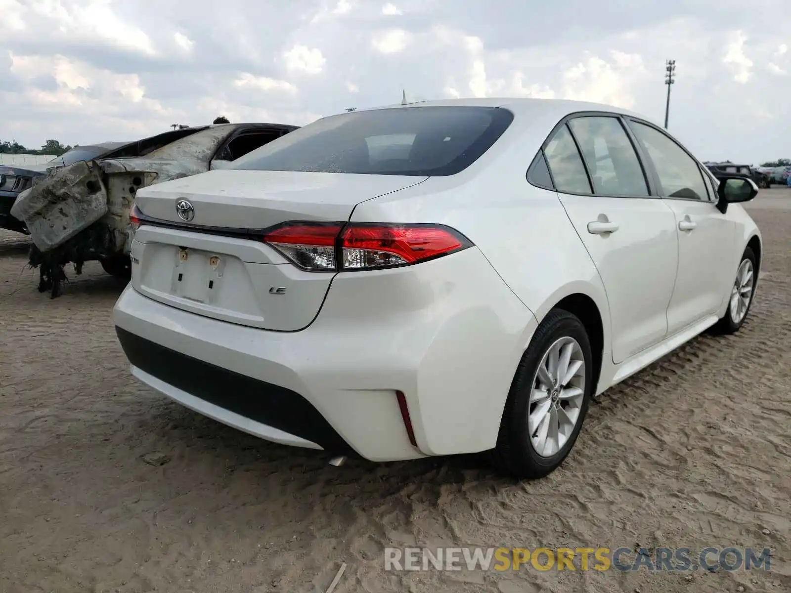 4 Photograph of a damaged car JTDHPRAE9LJ023255 TOYOTA COROLLA 2020