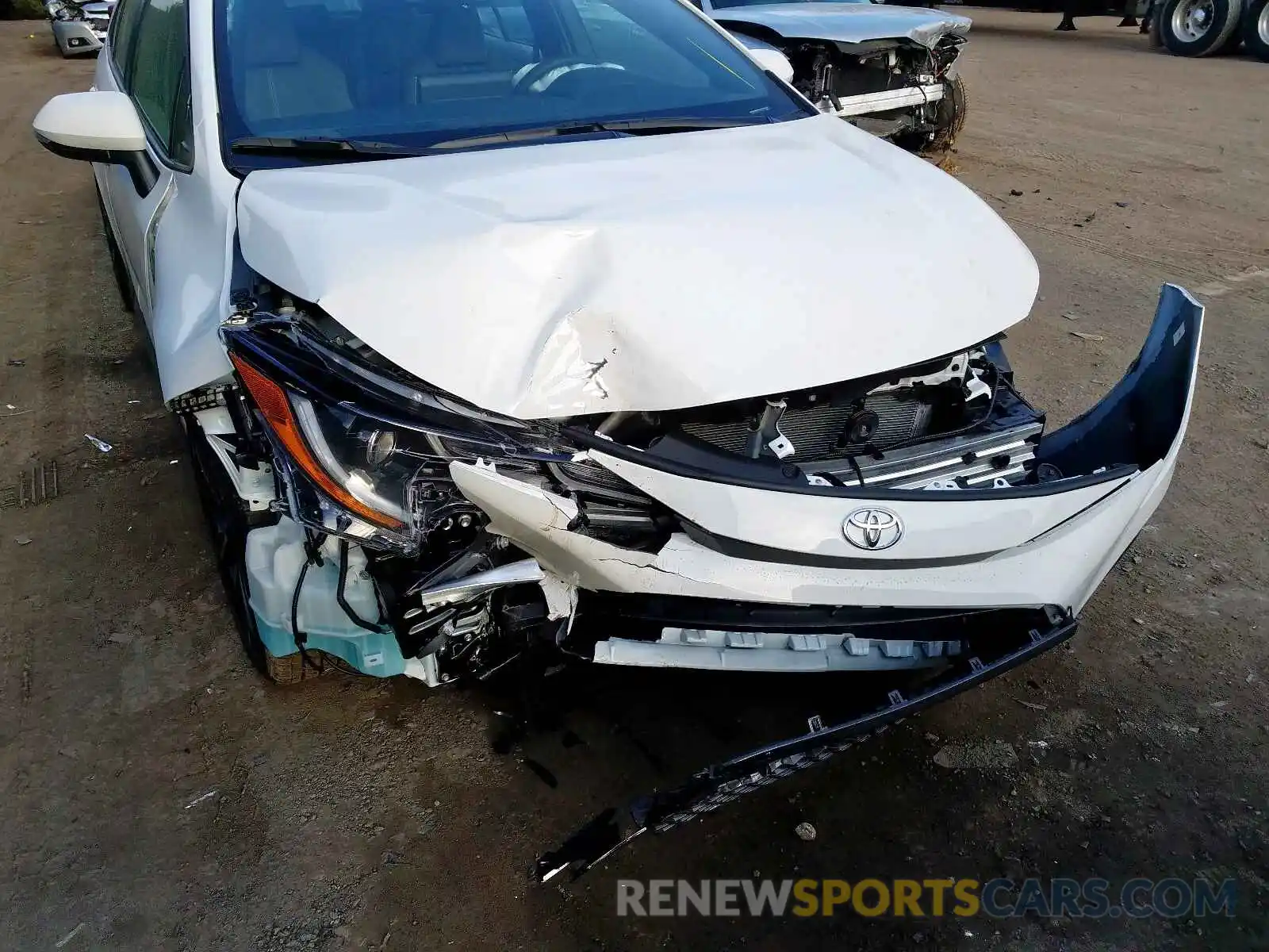 9 Photograph of a damaged car JTDM4RCE2LJ038877 TOYOTA COROLLA 2020