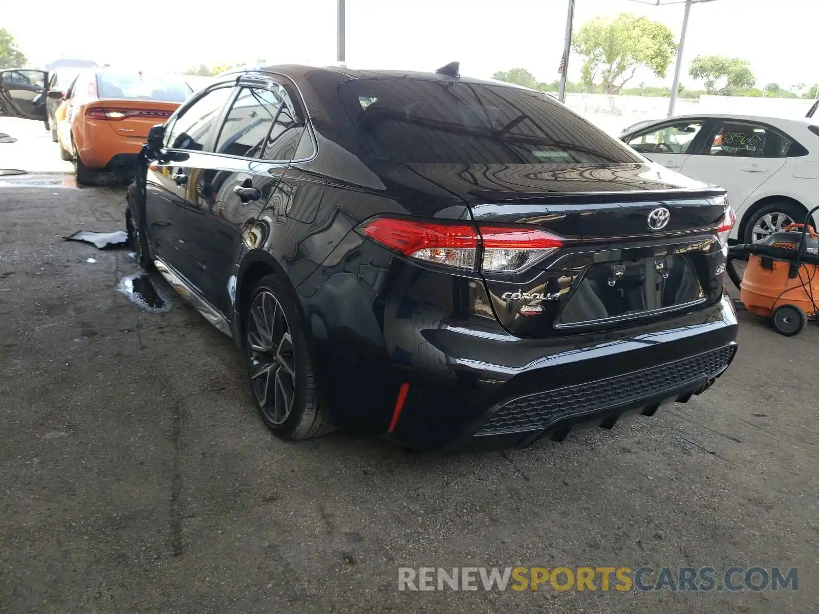 3 Photograph of a damaged car JTDM4RCE2LJ050575 TOYOTA COROLLA 2020