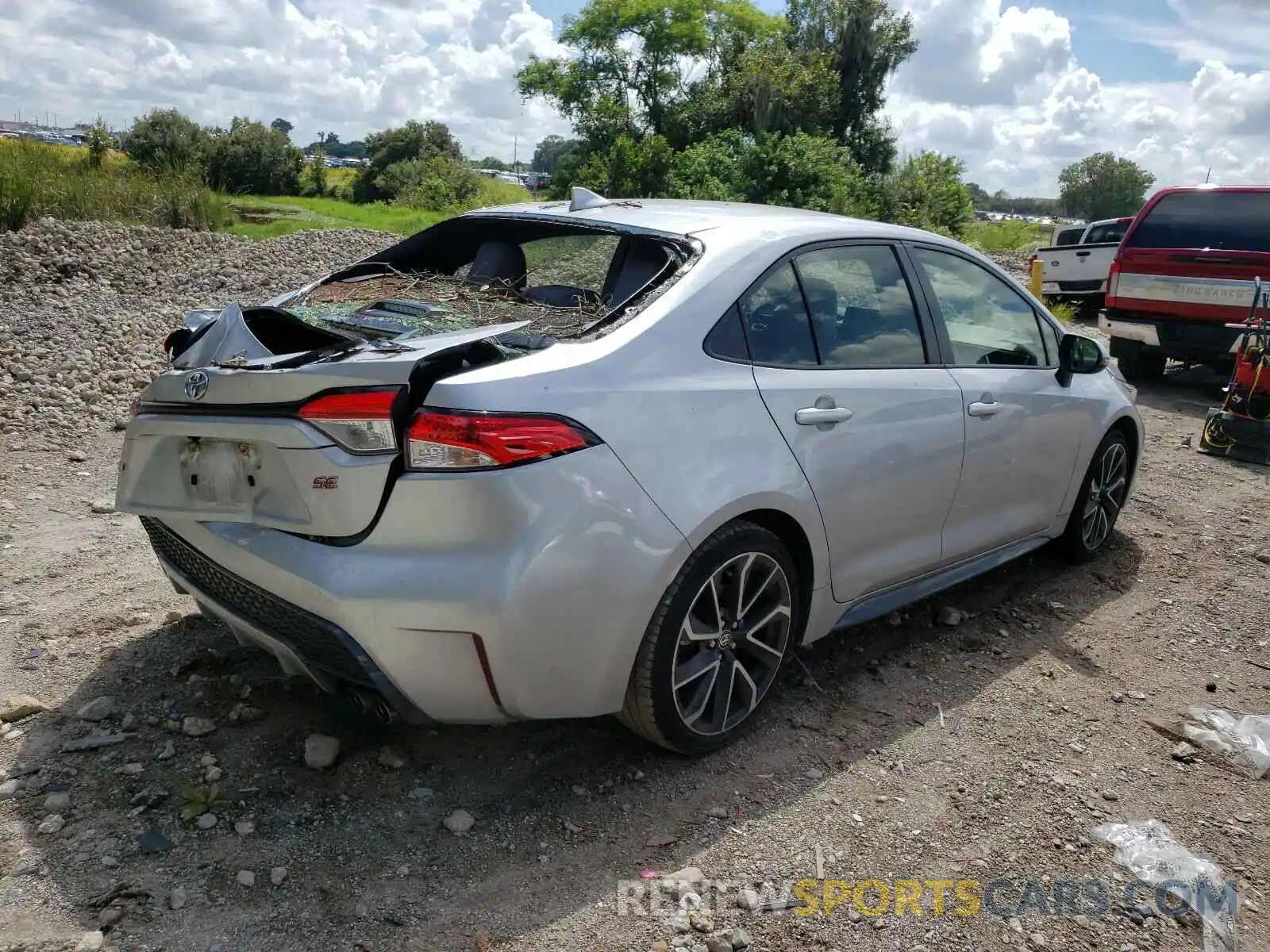 4 Photograph of a damaged car JTDM4RCE4LJ001541 TOYOTA COROLLA 2020