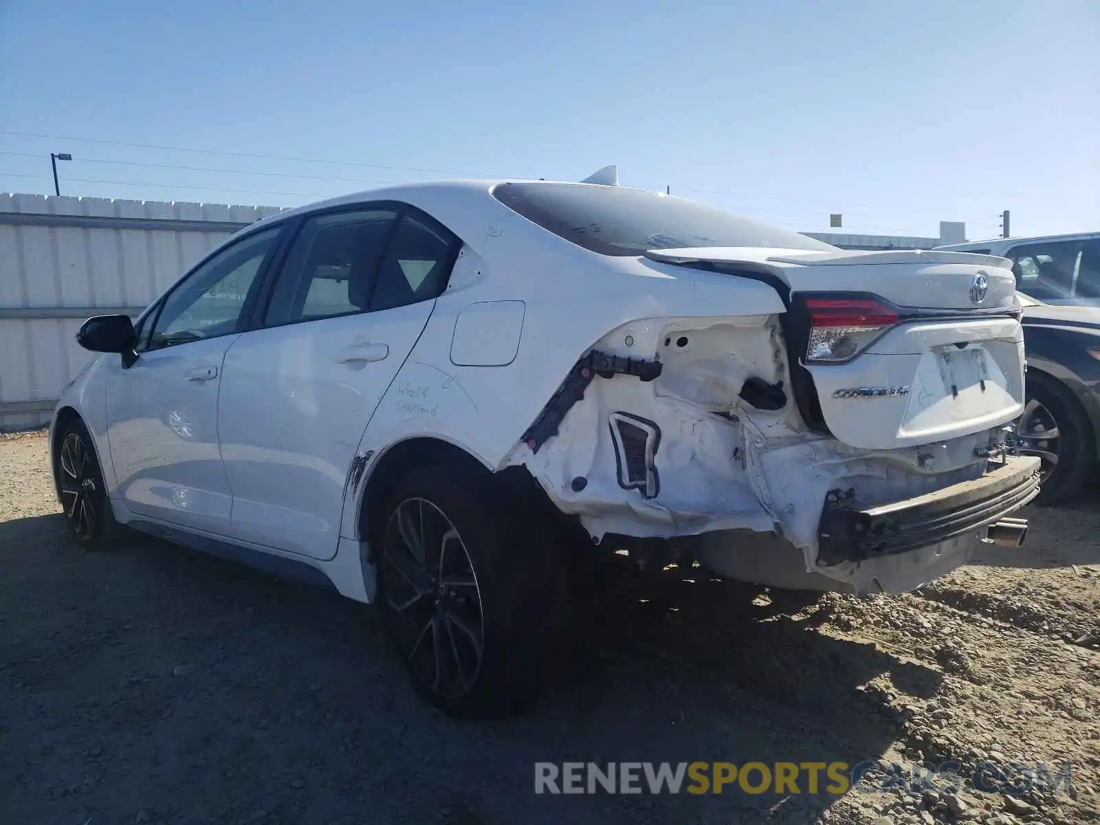 3 Photograph of a damaged car JTDM4RCE4LJ013351 TOYOTA COROLLA 2020