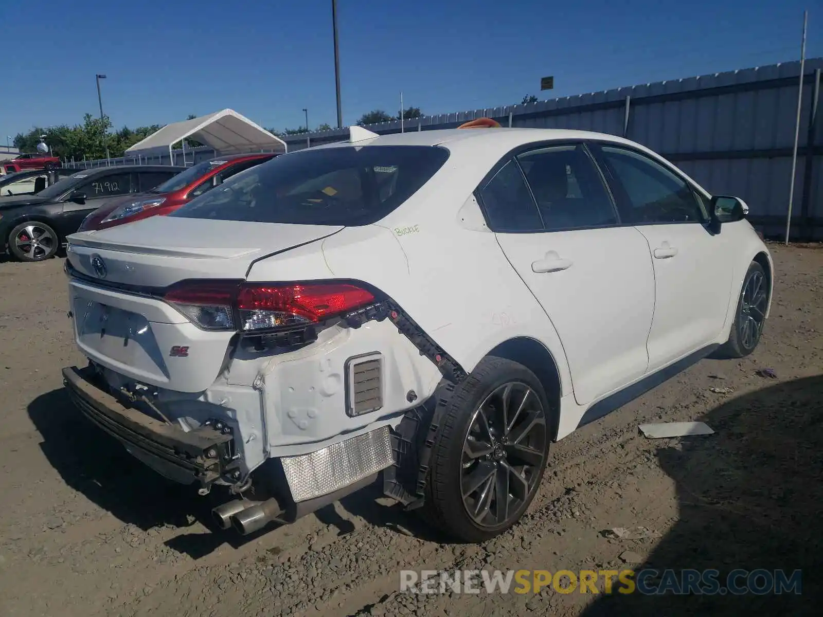 4 Photograph of a damaged car JTDM4RCE4LJ013351 TOYOTA COROLLA 2020