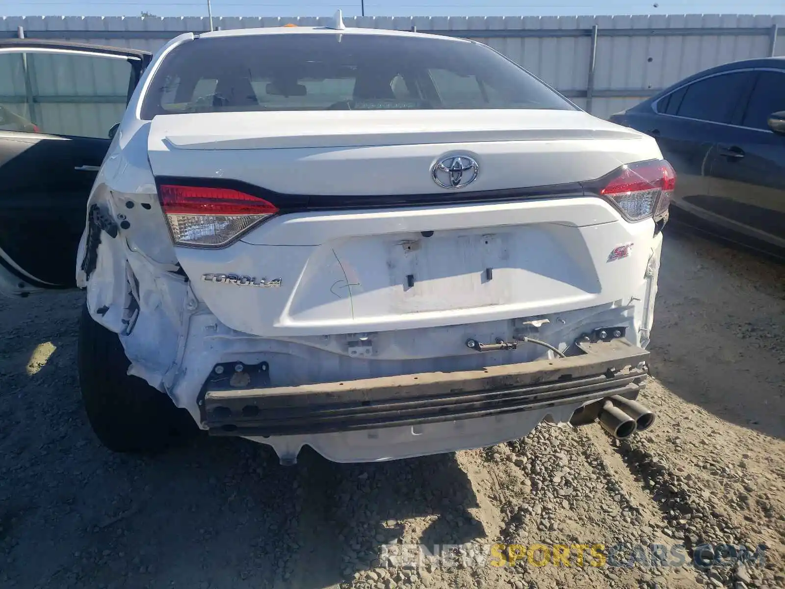 9 Photograph of a damaged car JTDM4RCE4LJ013351 TOYOTA COROLLA 2020