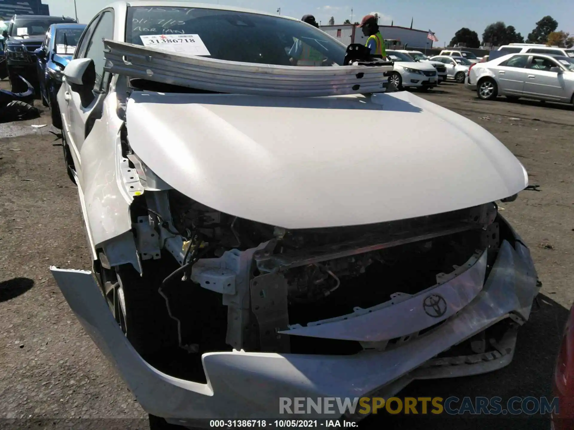 6 Photograph of a damaged car JTDM4RCE6LJ035321 TOYOTA COROLLA 2020