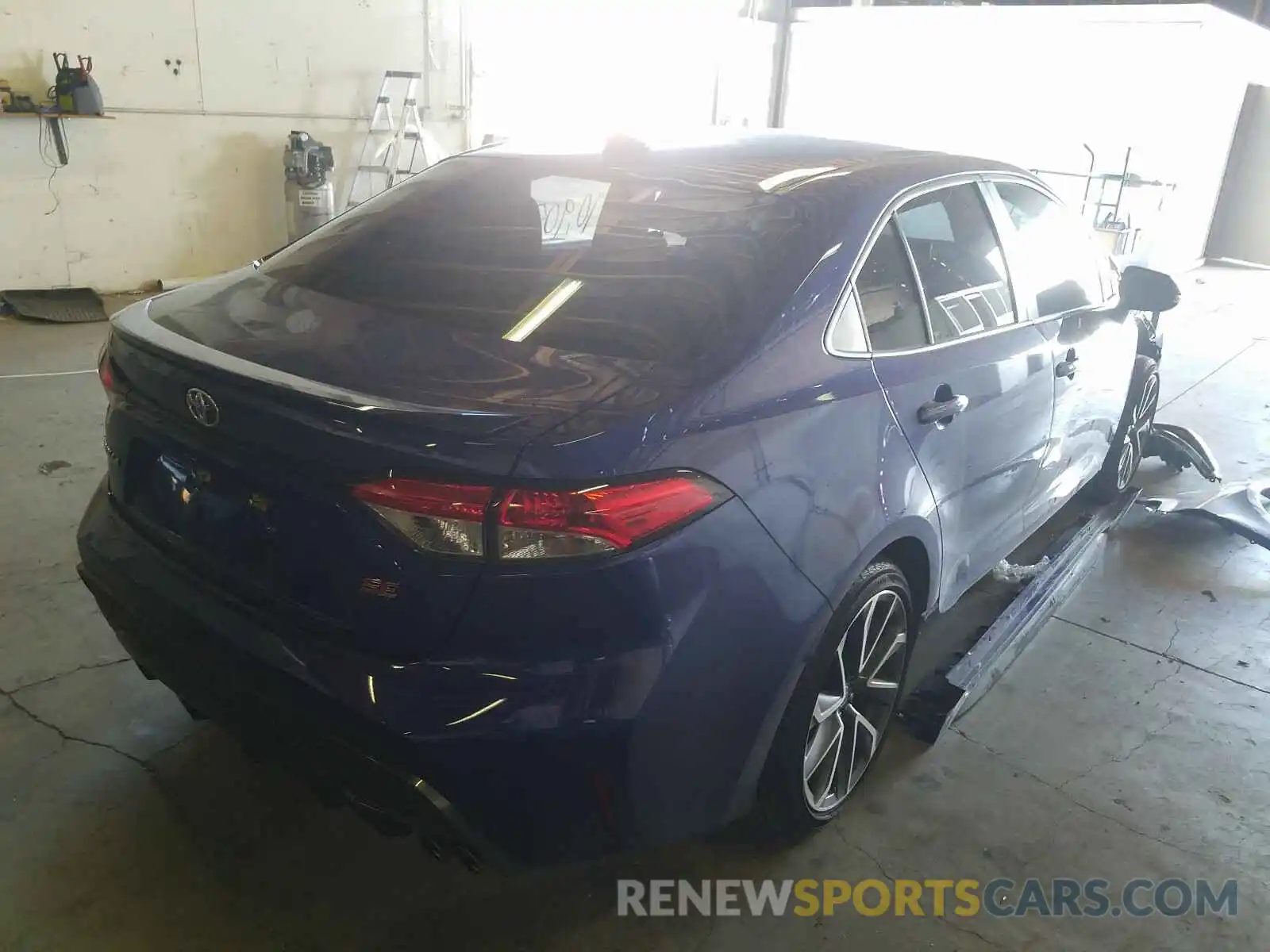 4 Photograph of a damaged car JTDP4RCE0LJ000447 TOYOTA COROLLA 2020