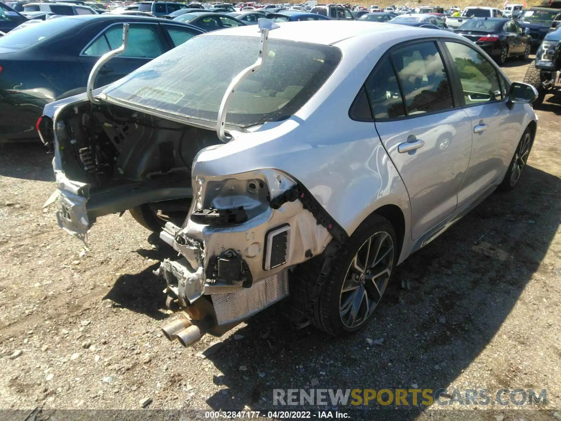 4 Photograph of a damaged car JTDP4RCE0LJ006121 TOYOTA COROLLA 2020