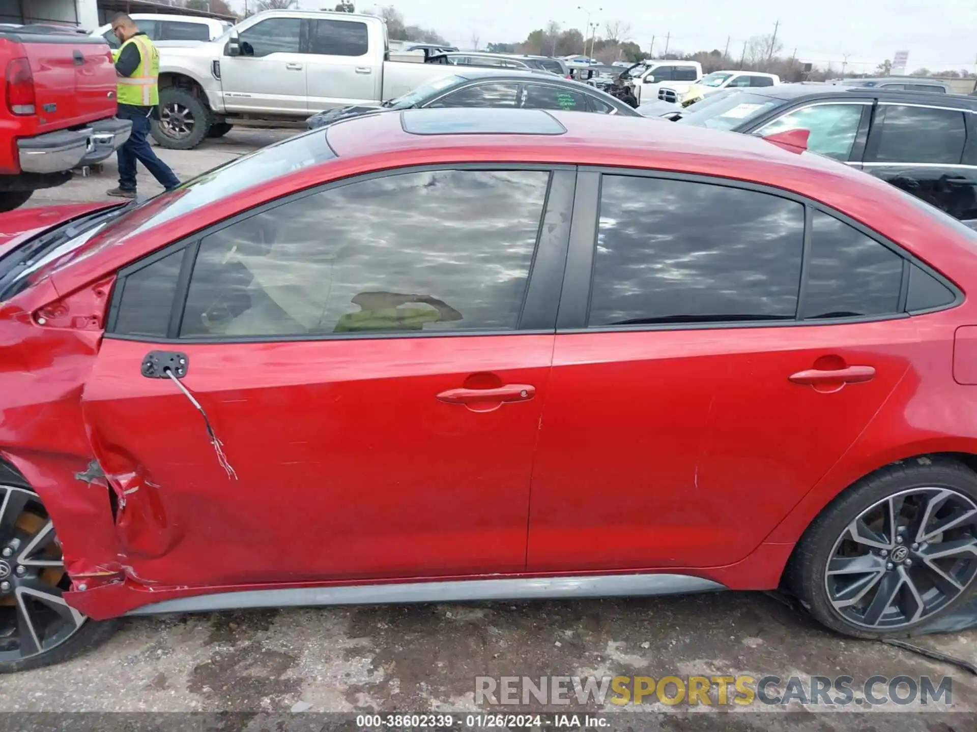 14 Photograph of a damaged car JTDP4RCE0LJ009987 TOYOTA COROLLA 2020