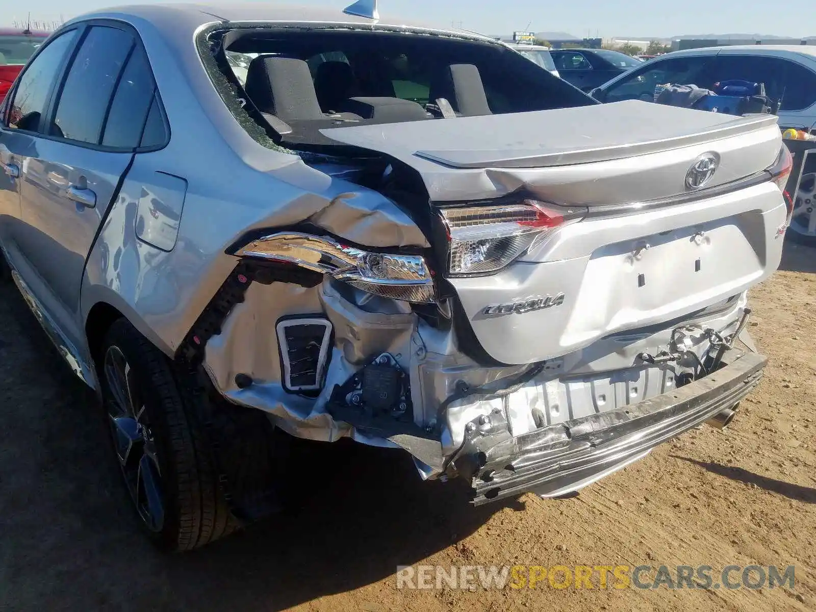 9 Photograph of a damaged car JTDP4RCE0LJ014834 TOYOTA COROLLA 2020