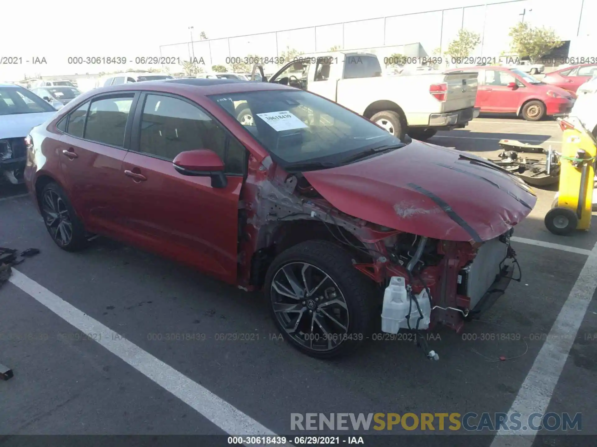 1 Photograph of a damaged car JTDP4RCE0LJ015854 TOYOTA COROLLA 2020