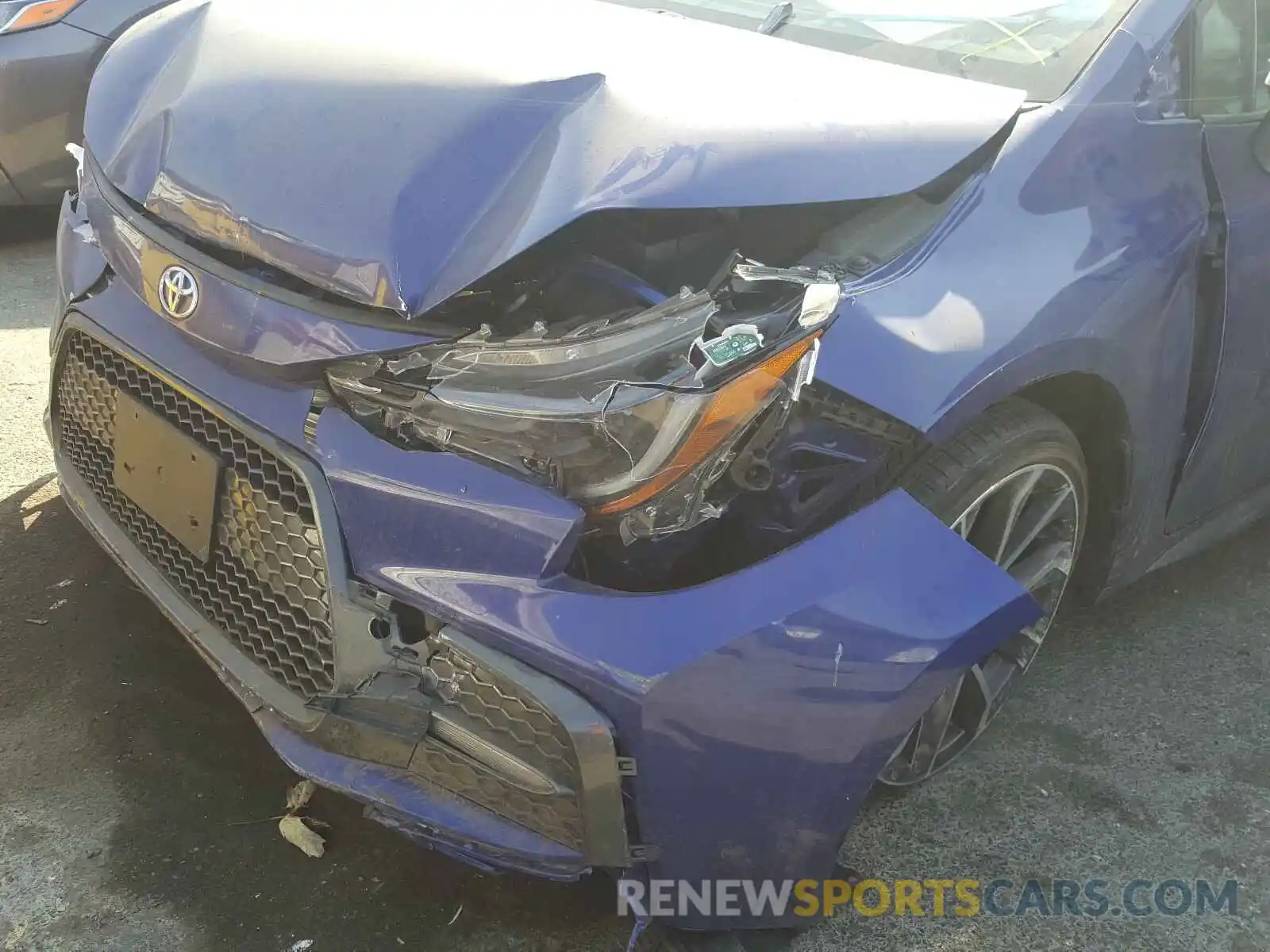 9 Photograph of a damaged car JTDP4RCE0LJ017054 TOYOTA COROLLA 2020