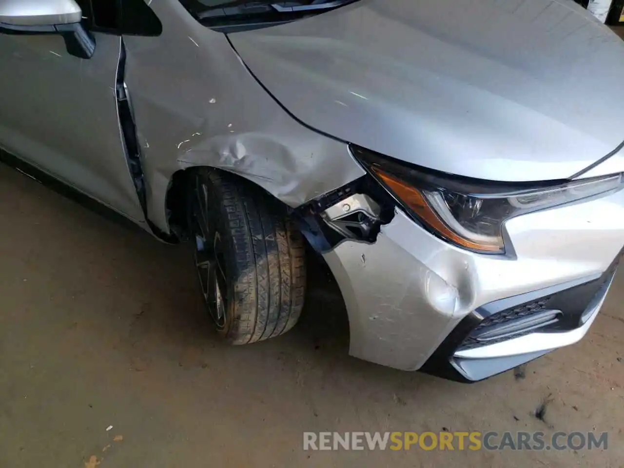 9 Photograph of a damaged car JTDP4RCE0LJ032654 TOYOTA COROLLA 2020