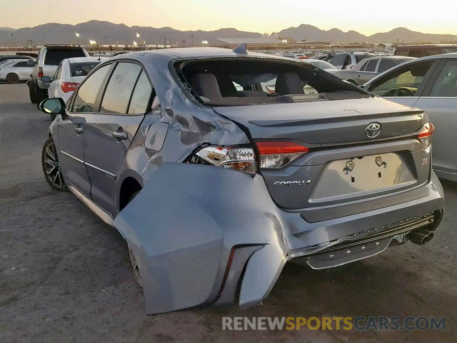 3 Photograph of a damaged car JTDP4RCE1LJ017712 TOYOTA COROLLA 2020