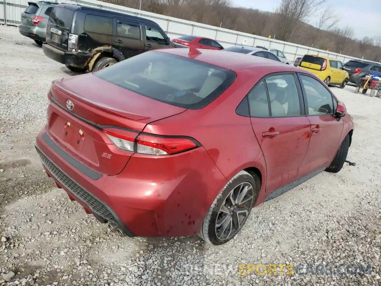 4 Photograph of a damaged car JTDP4RCE1LJ020531 TOYOTA COROLLA 2020