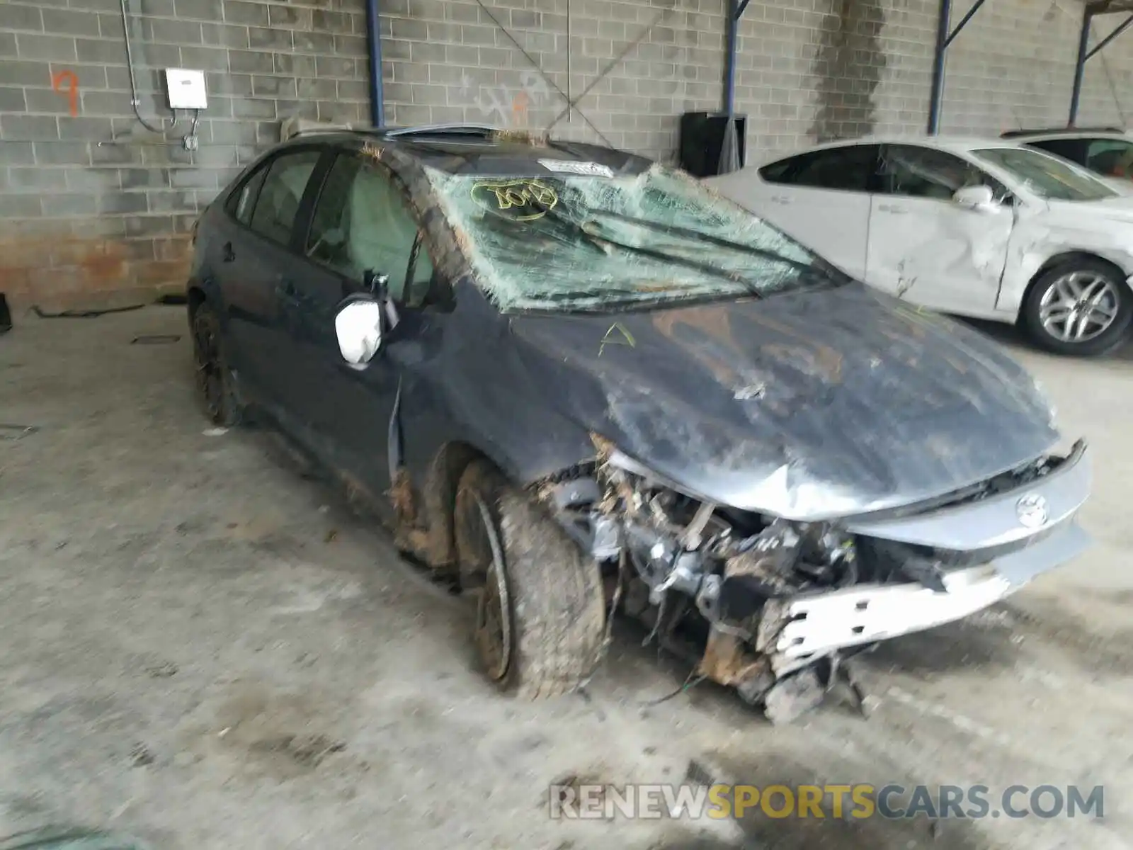 1 Photograph of a damaged car JTDP4RCE1LJ031254 TOYOTA COROLLA 2020