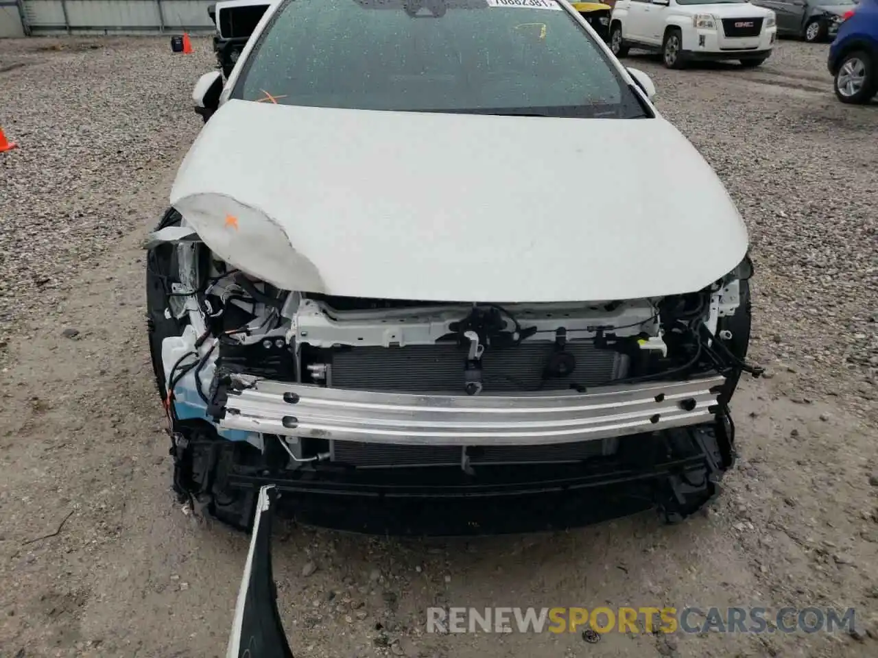 9 Photograph of a damaged car JTDP4RCE1LJ033179 TOYOTA COROLLA 2020