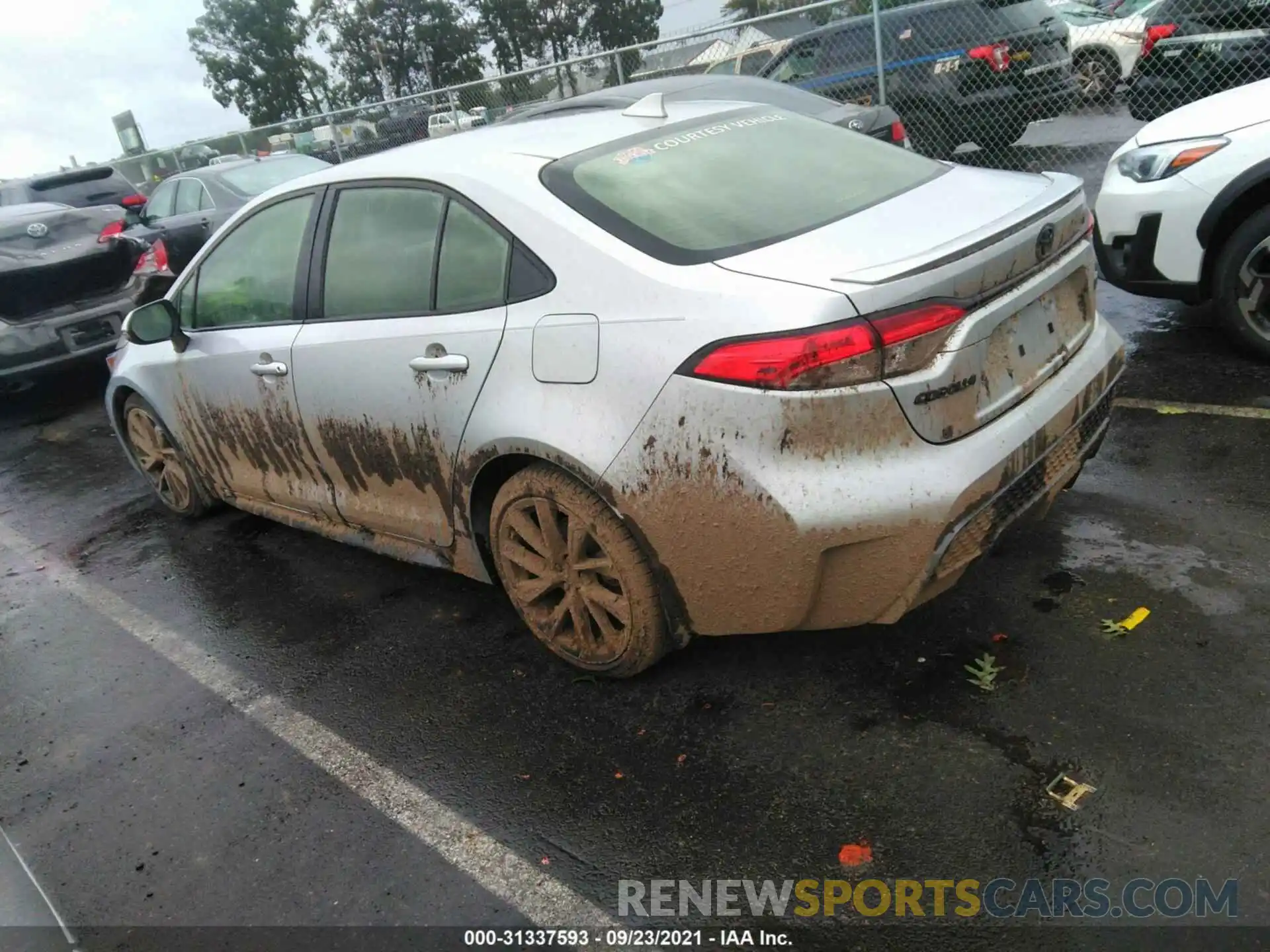 3 Photograph of a damaged car JTDP4RCE1LJ036857 TOYOTA COROLLA 2020