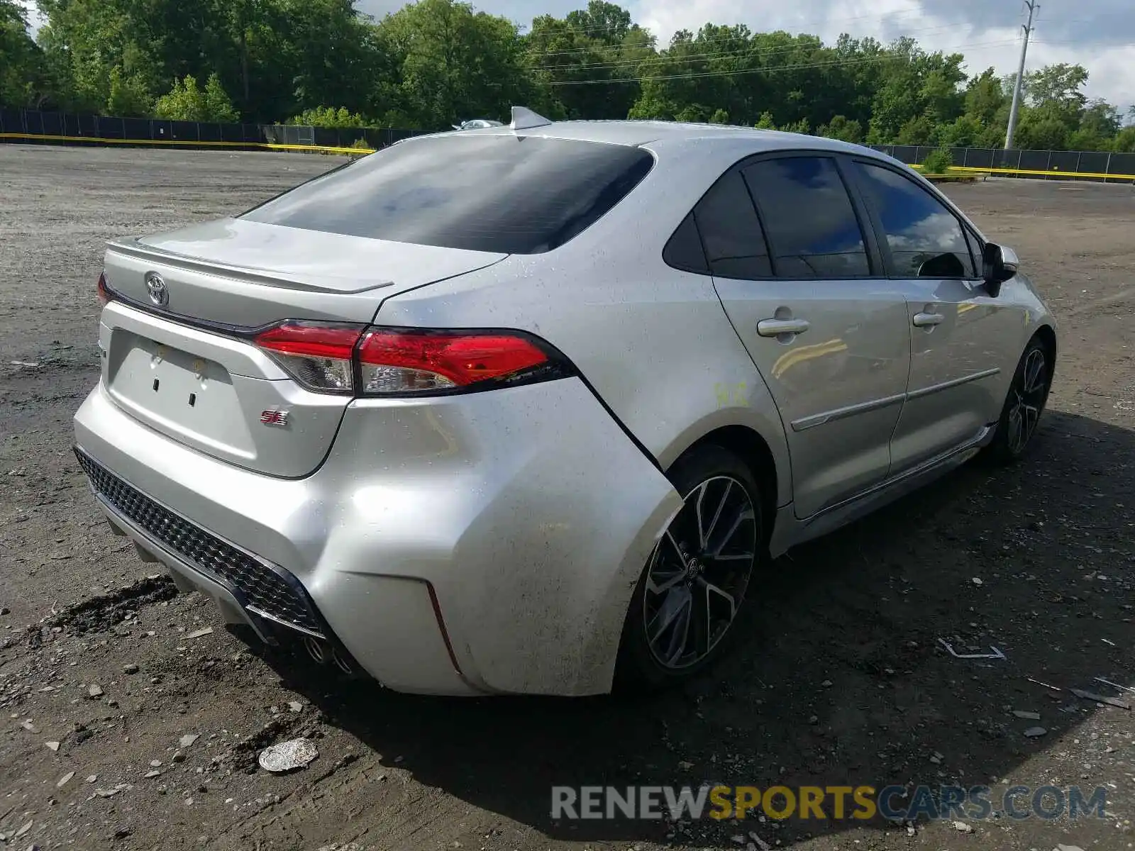 4 Photograph of a damaged car JTDP4RCE1LJ040973 TOYOTA COROLLA 2020