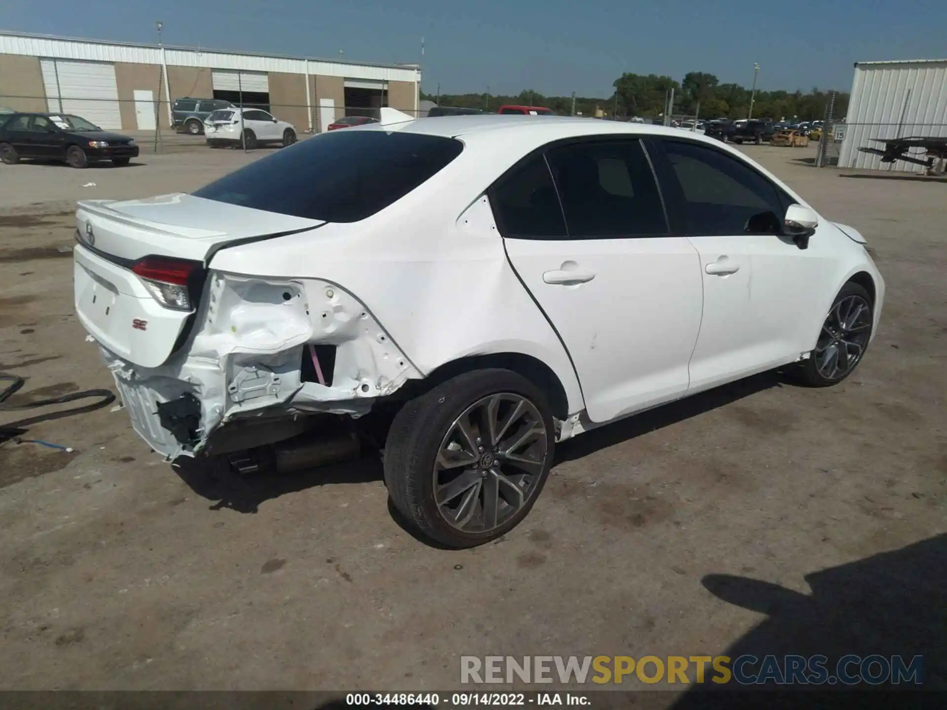 4 Photograph of a damaged car JTDP4RCE1LJ052363 TOYOTA COROLLA 2020