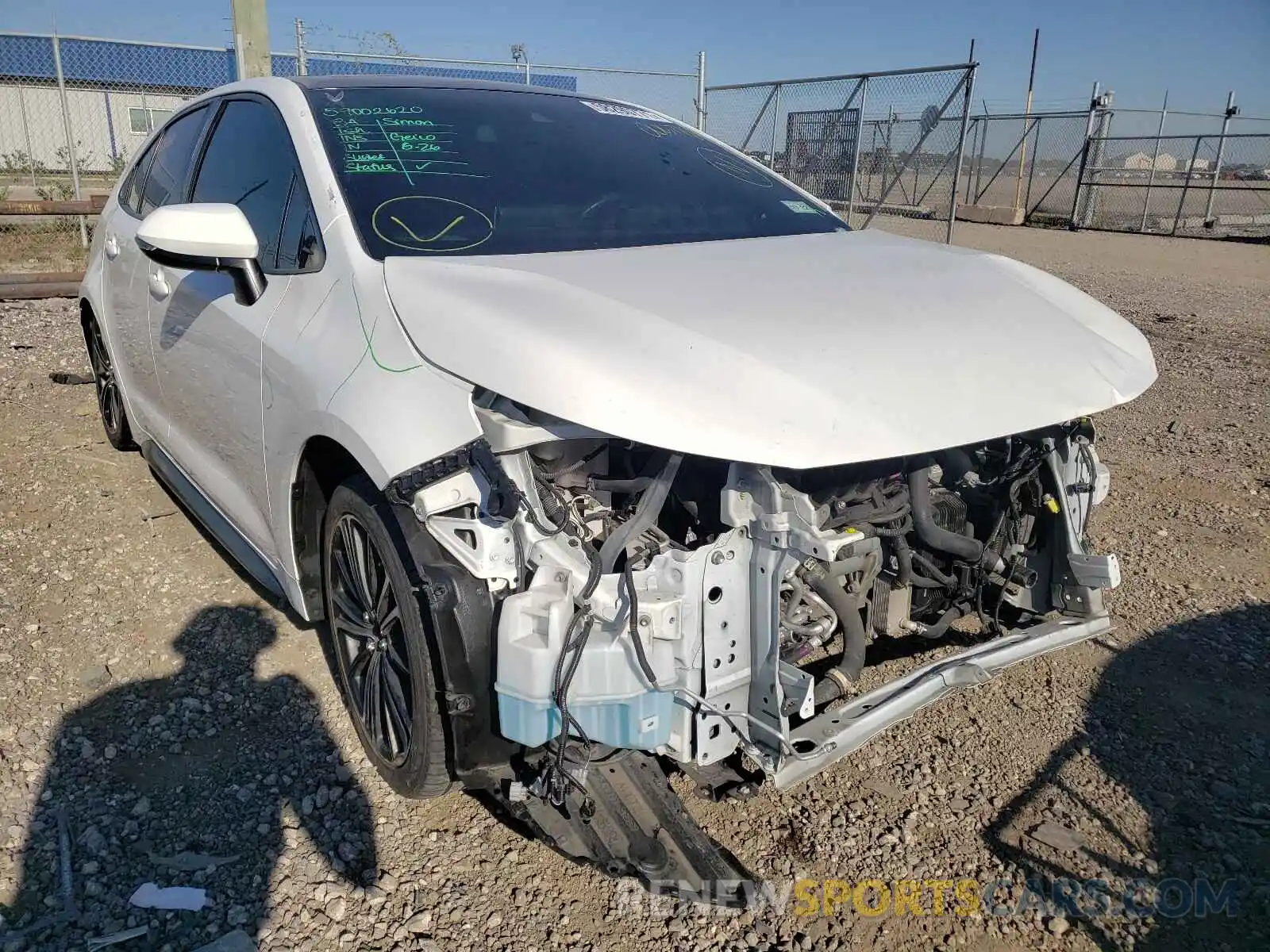 1 Photograph of a damaged car JTDP4RCE2LJ006718 TOYOTA COROLLA 2020