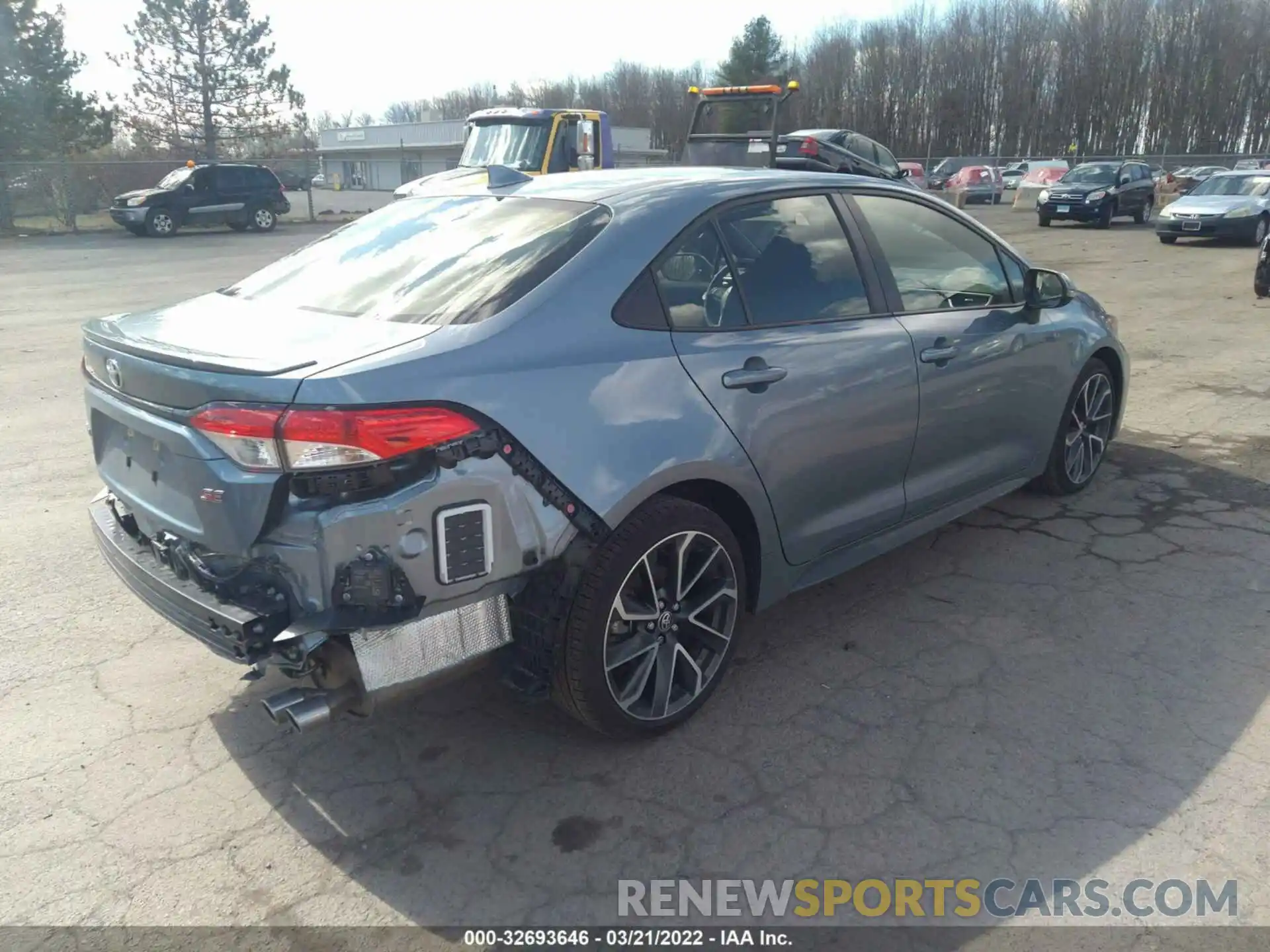 4 Photograph of a damaged car JTDP4RCE2LJ006962 TOYOTA COROLLA 2020