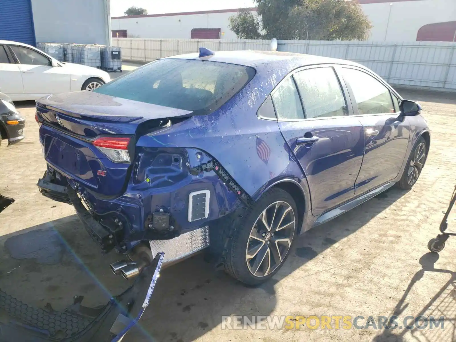 4 Photograph of a damaged car JTDP4RCE2LJ028301 TOYOTA COROLLA 2020